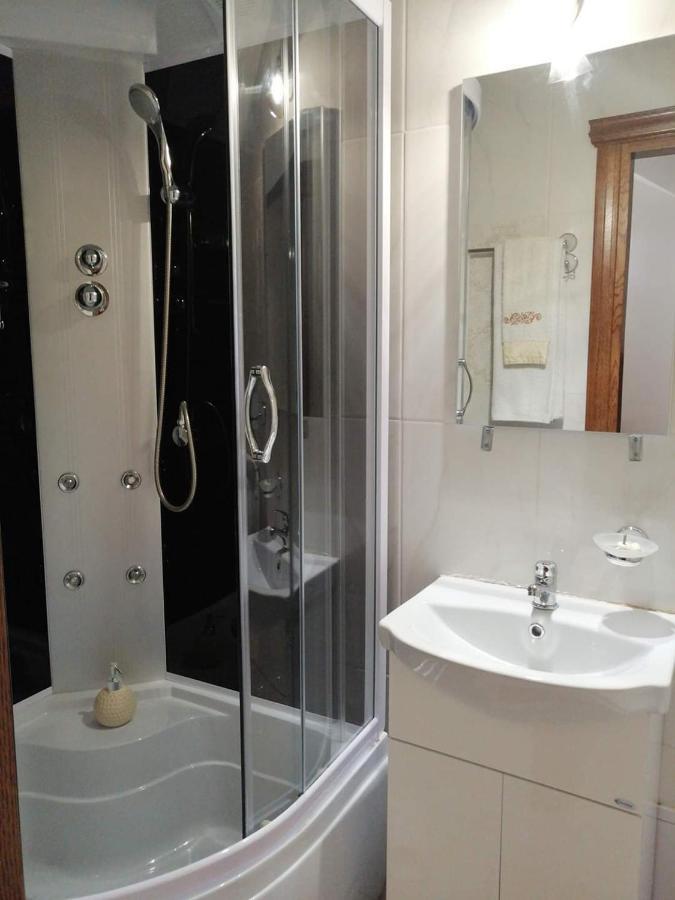 Casa Amaya Bacău Екстериор снимка