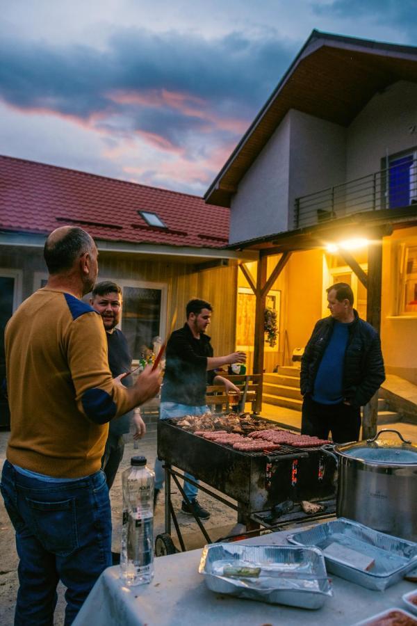 Casa Amaya Bacău Екстериор снимка