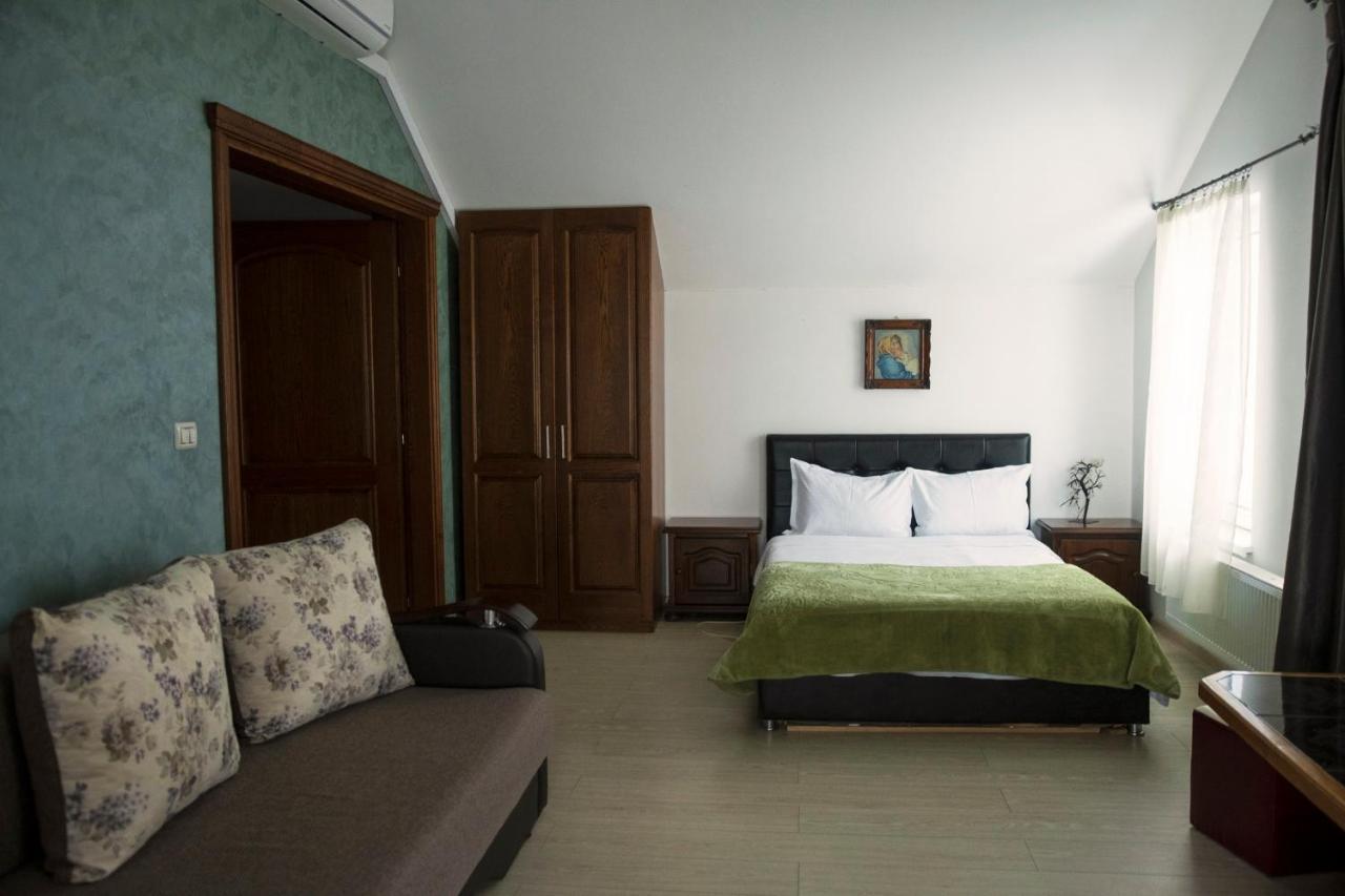 Casa Amaya Bacău Екстериор снимка